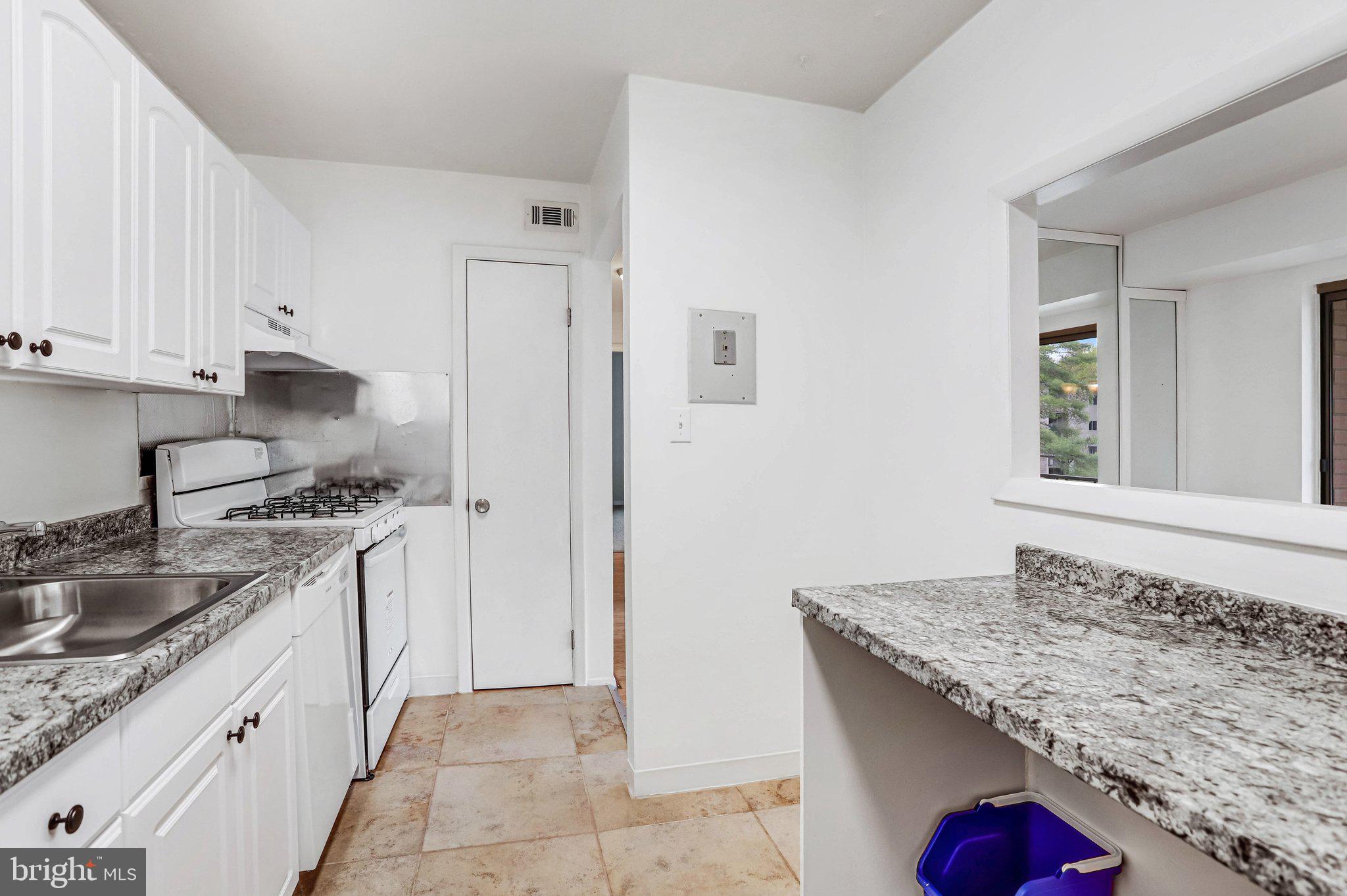 BETHESDA PARK - Residential