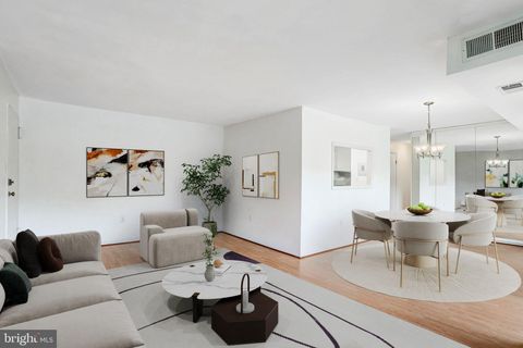 Tiny photo for 5115 Crossfield Court #14, ROCKVILLE, MD 20852 (MLS # MDMC2228194)
