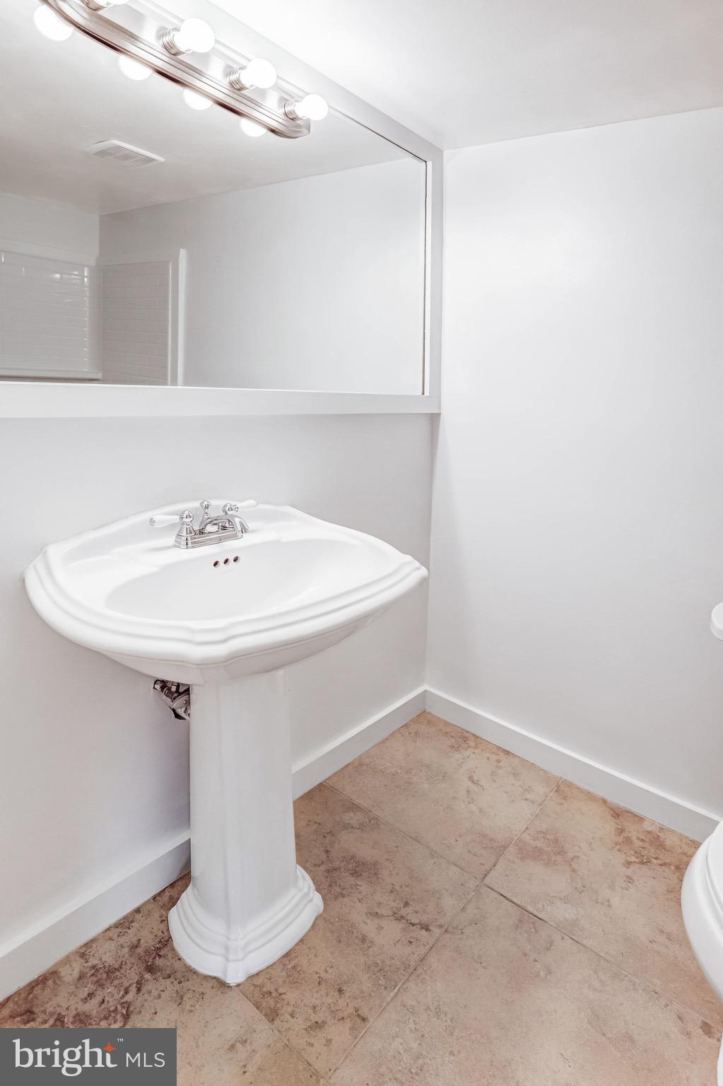 BETHESDA PARK - Residential