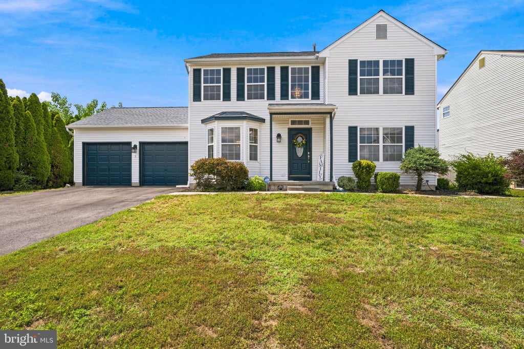 Photo of 5 Mayflower Dr, SICKLERVILLE, NJ 08081 (MLS # NJCD2121056)