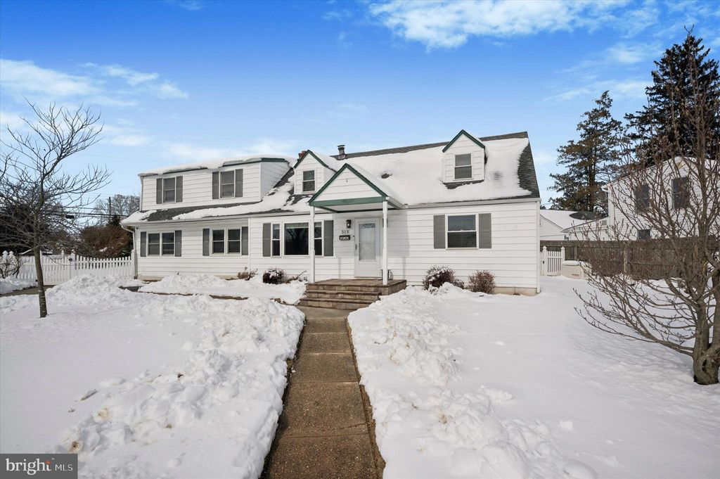 Photo of 513 Stewart Road, HATBORO, PA 19040 (MLS # PAMC2169030)