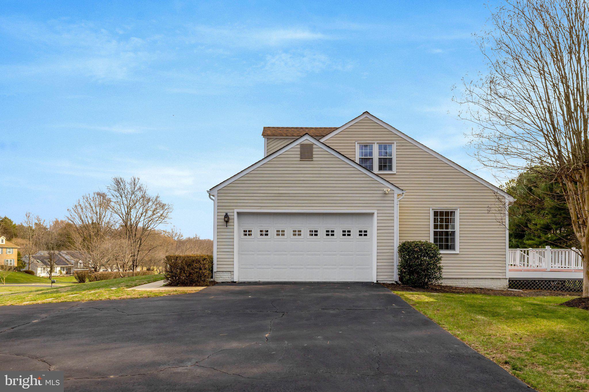 LAKE FAIRFAX ESTATES - Residential