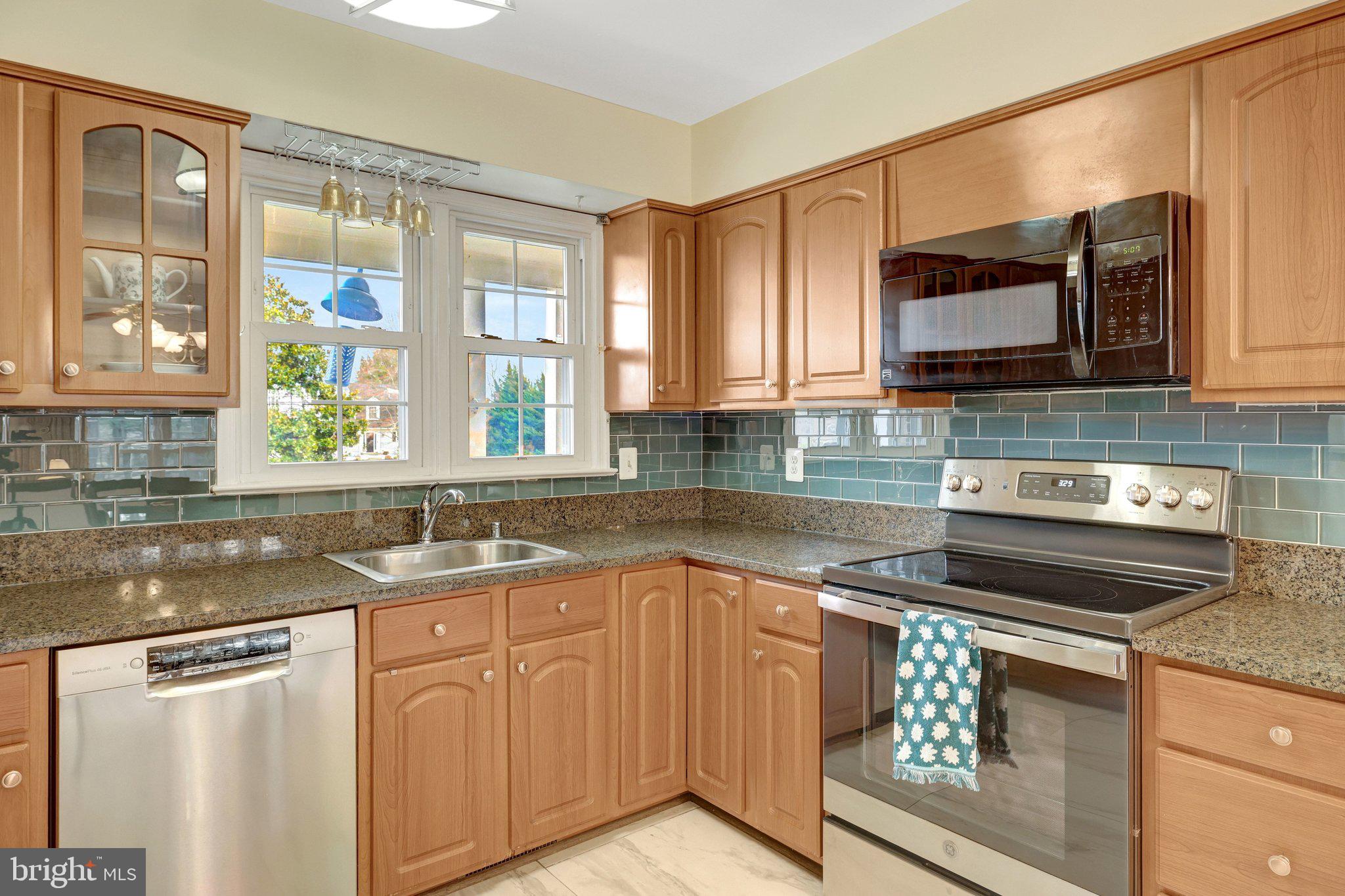 LAKE FAIRFAX ESTATES - Residential