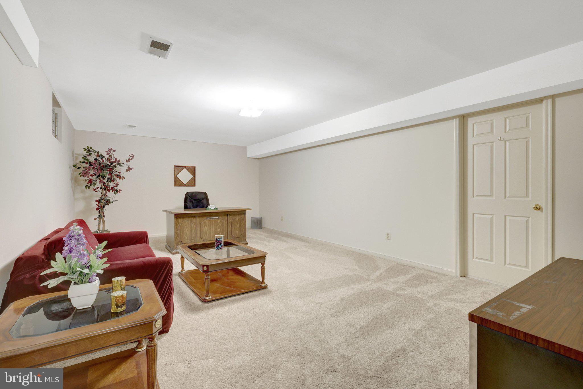 LAKE FAIRFAX ESTATES - Residential