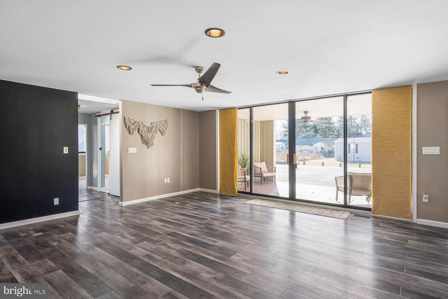 BANKSVILLE PARK - Residential