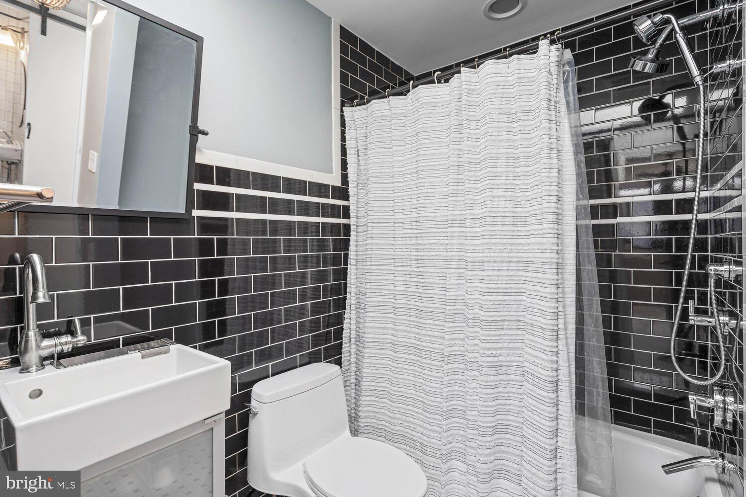 BANKSVILLE PARK - Residential