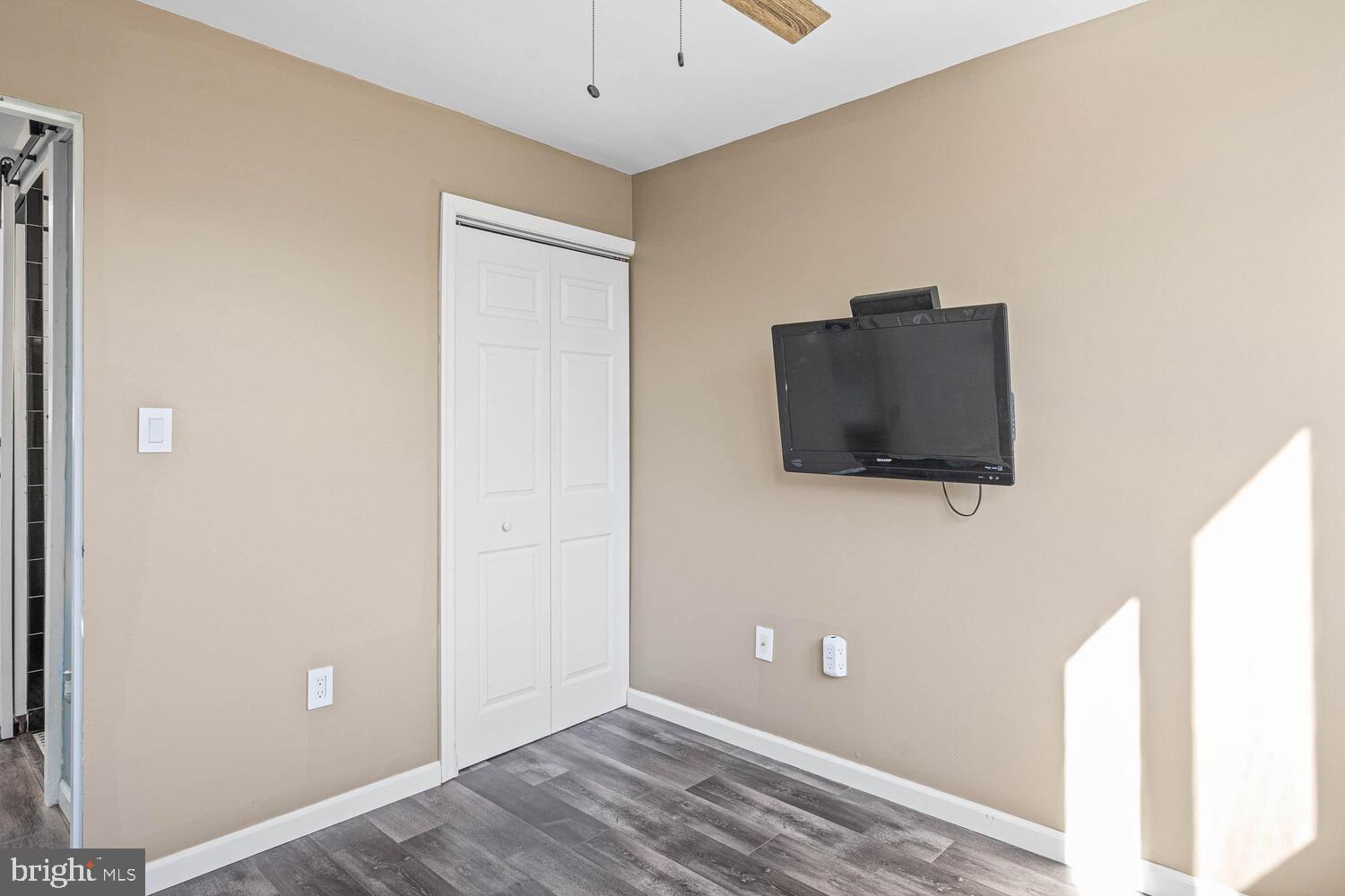 BANKSVILLE PARK - Residential