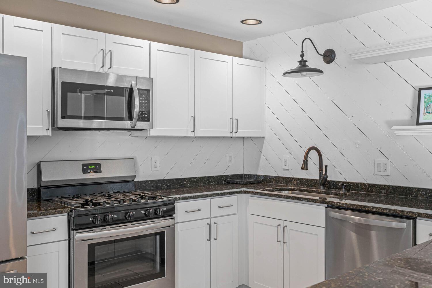 BANKSVILLE PARK - Residential