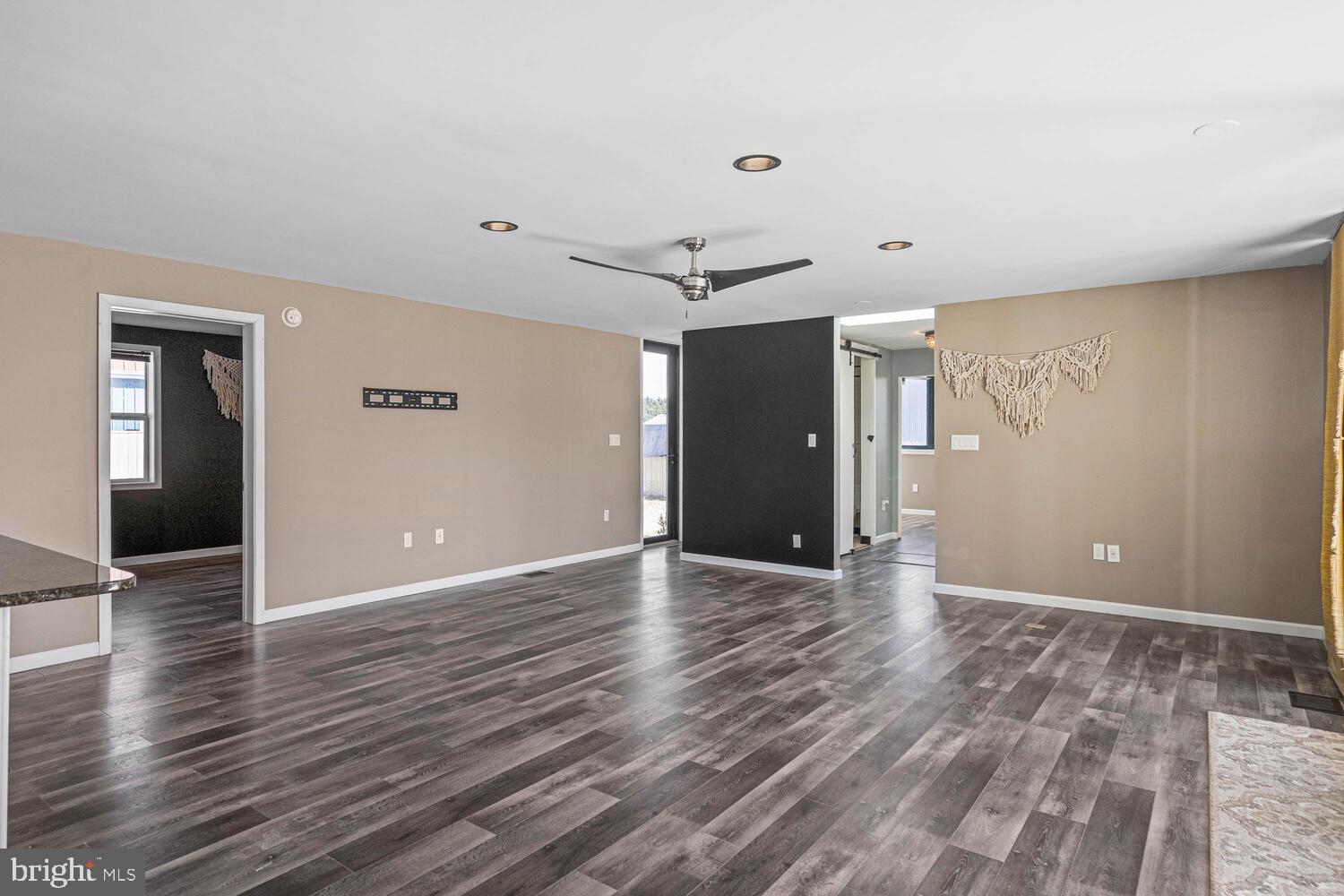 BANKSVILLE PARK - Residential