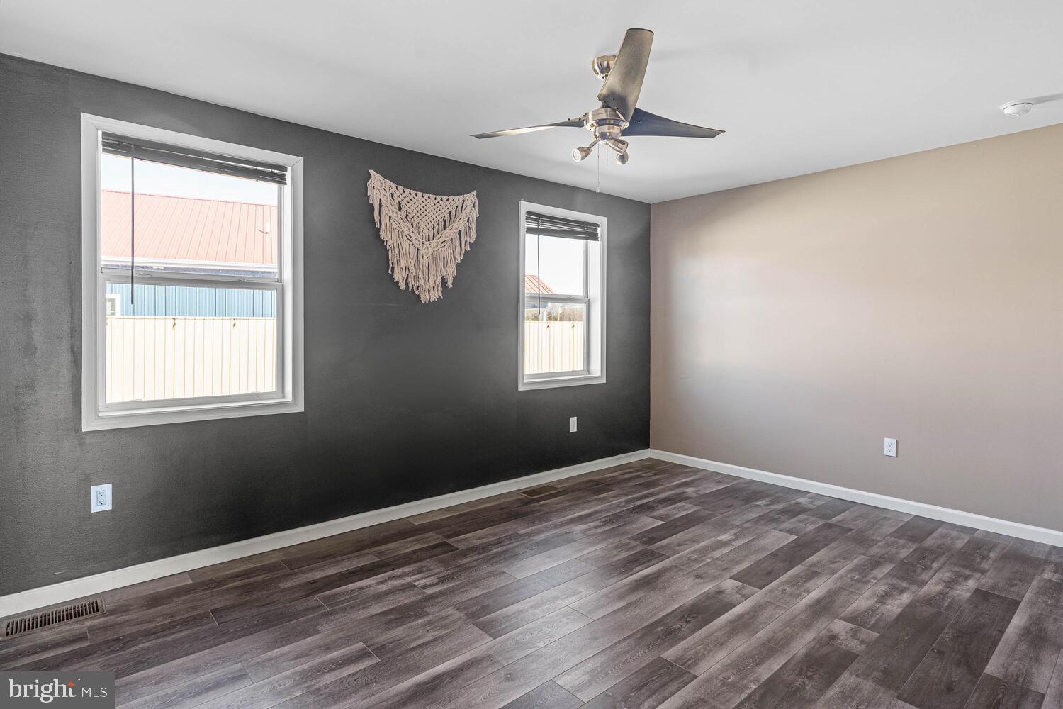 BANKSVILLE PARK - Residential