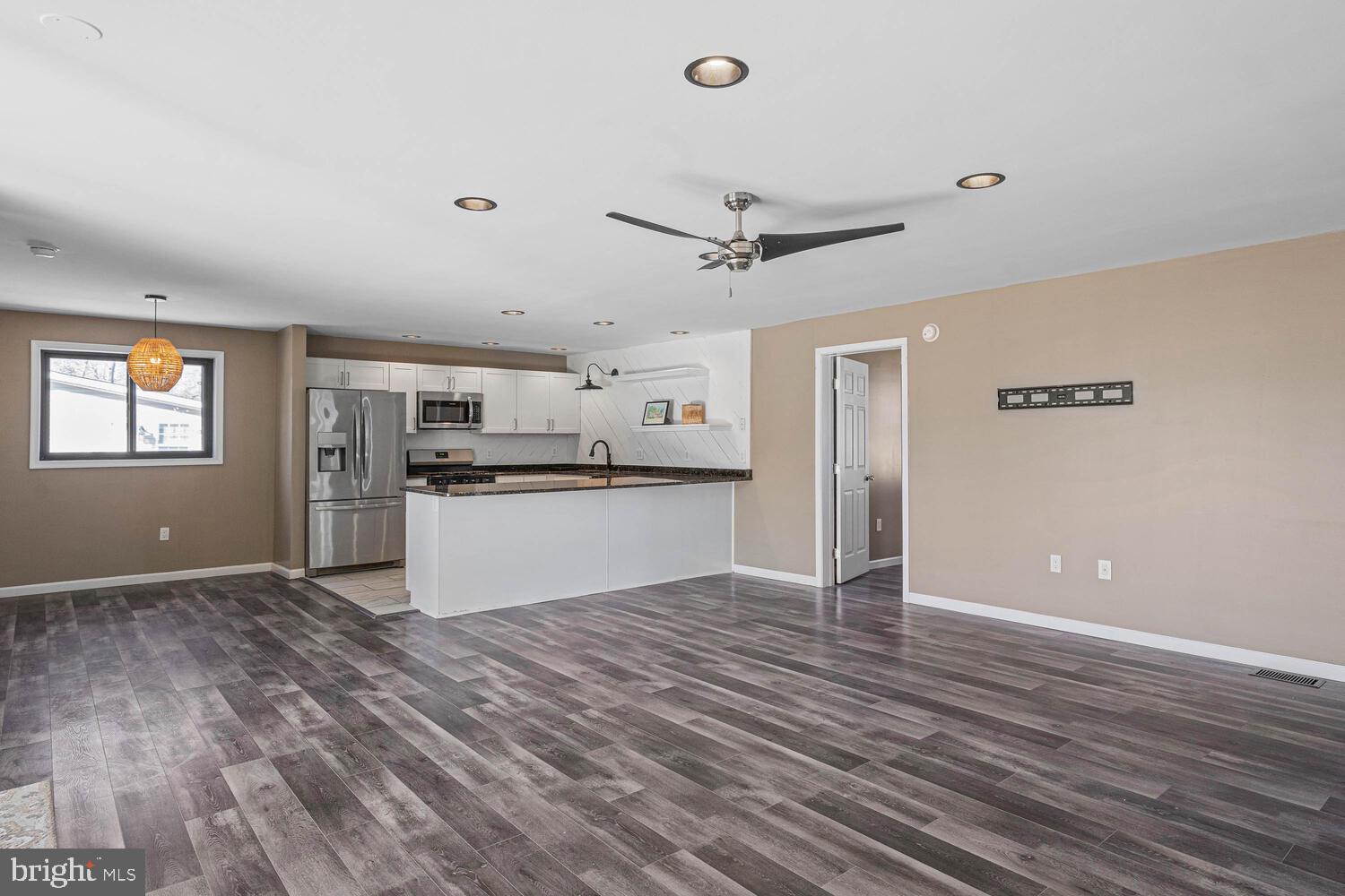 BANKSVILLE PARK - Residential