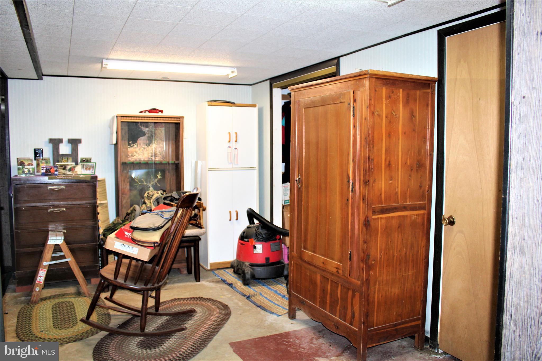 AIRPORT ADDITION - Residential