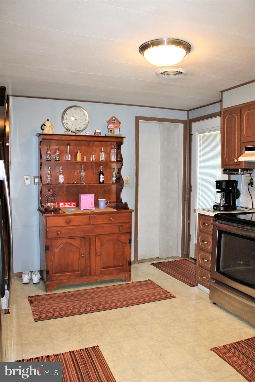 AIRPORT ADDITION - Residential