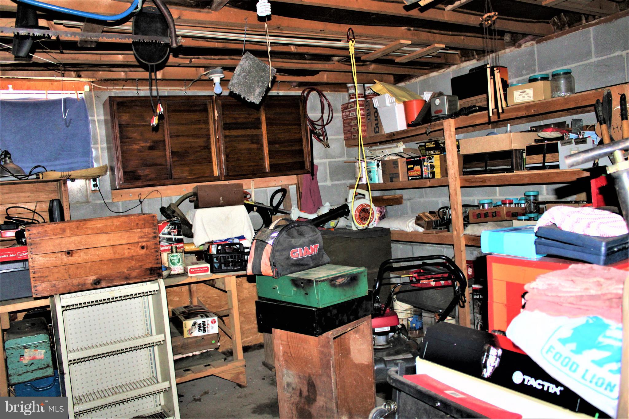 AIRPORT ADDITION - Residential