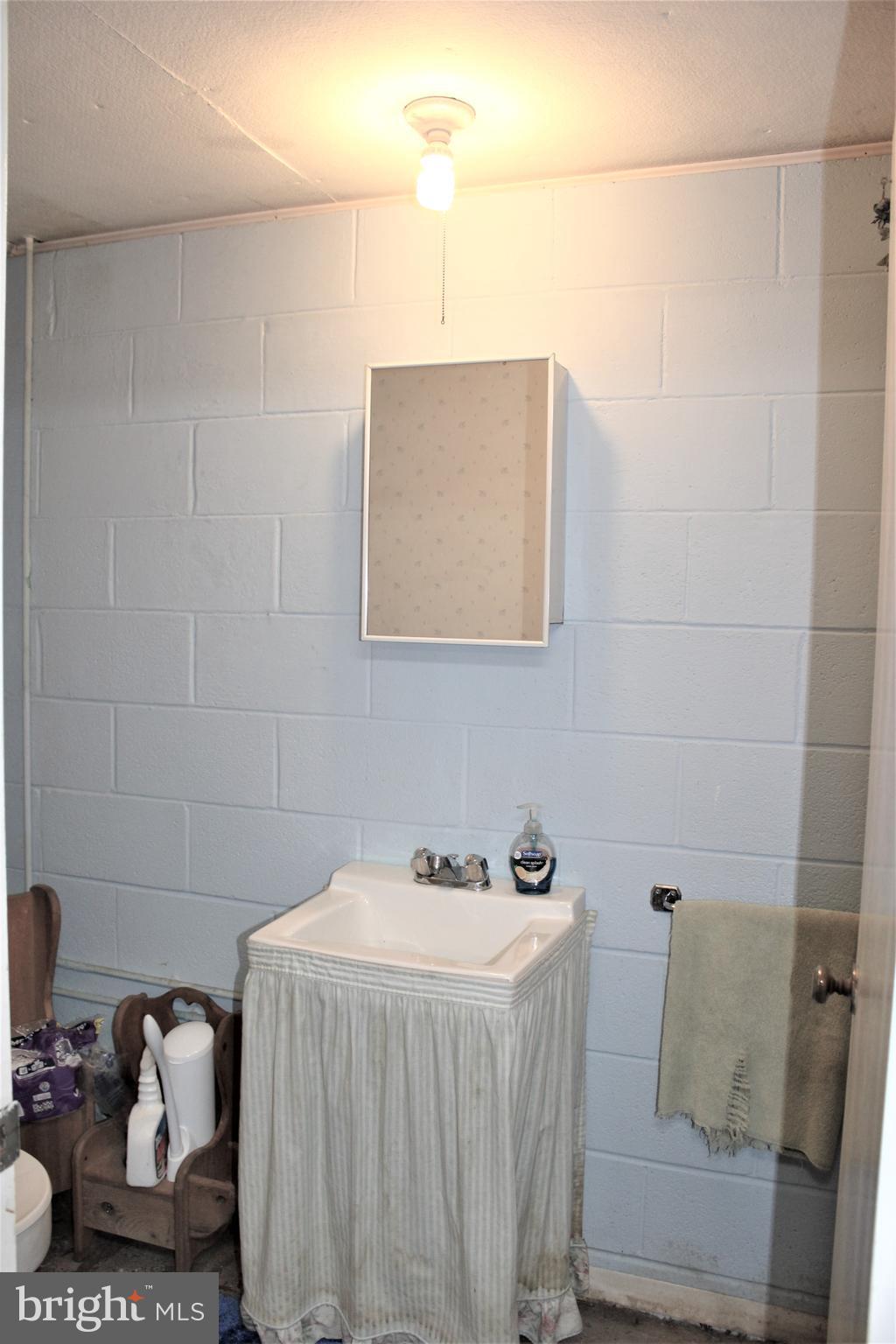 AIRPORT ADDITION - Residential