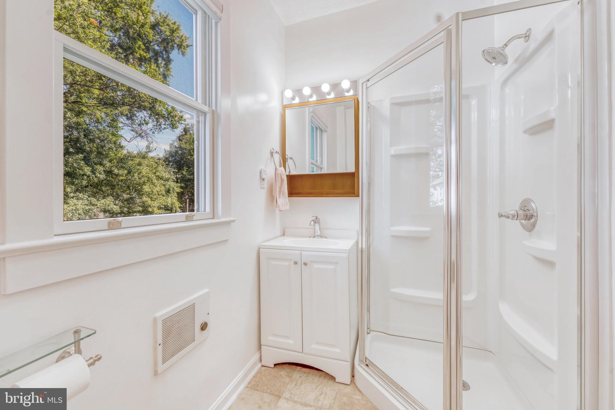 MOUNT RAINIER - Residential