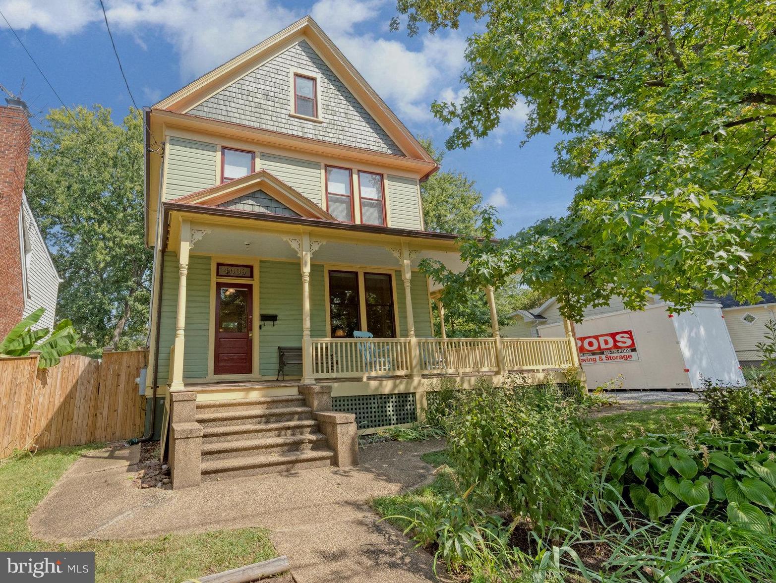 MOUNT RAINIER - Residential