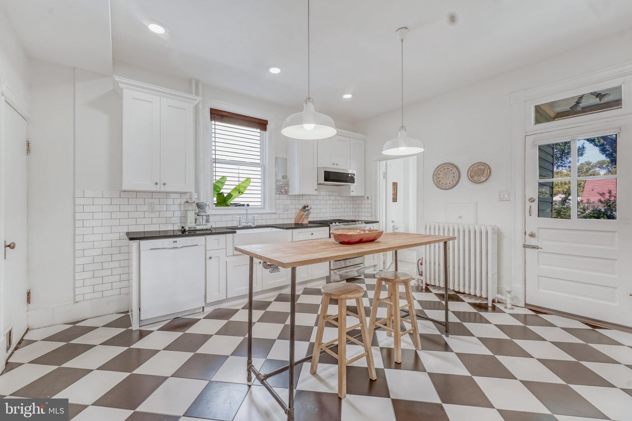 MOUNT RAINIER - Residential