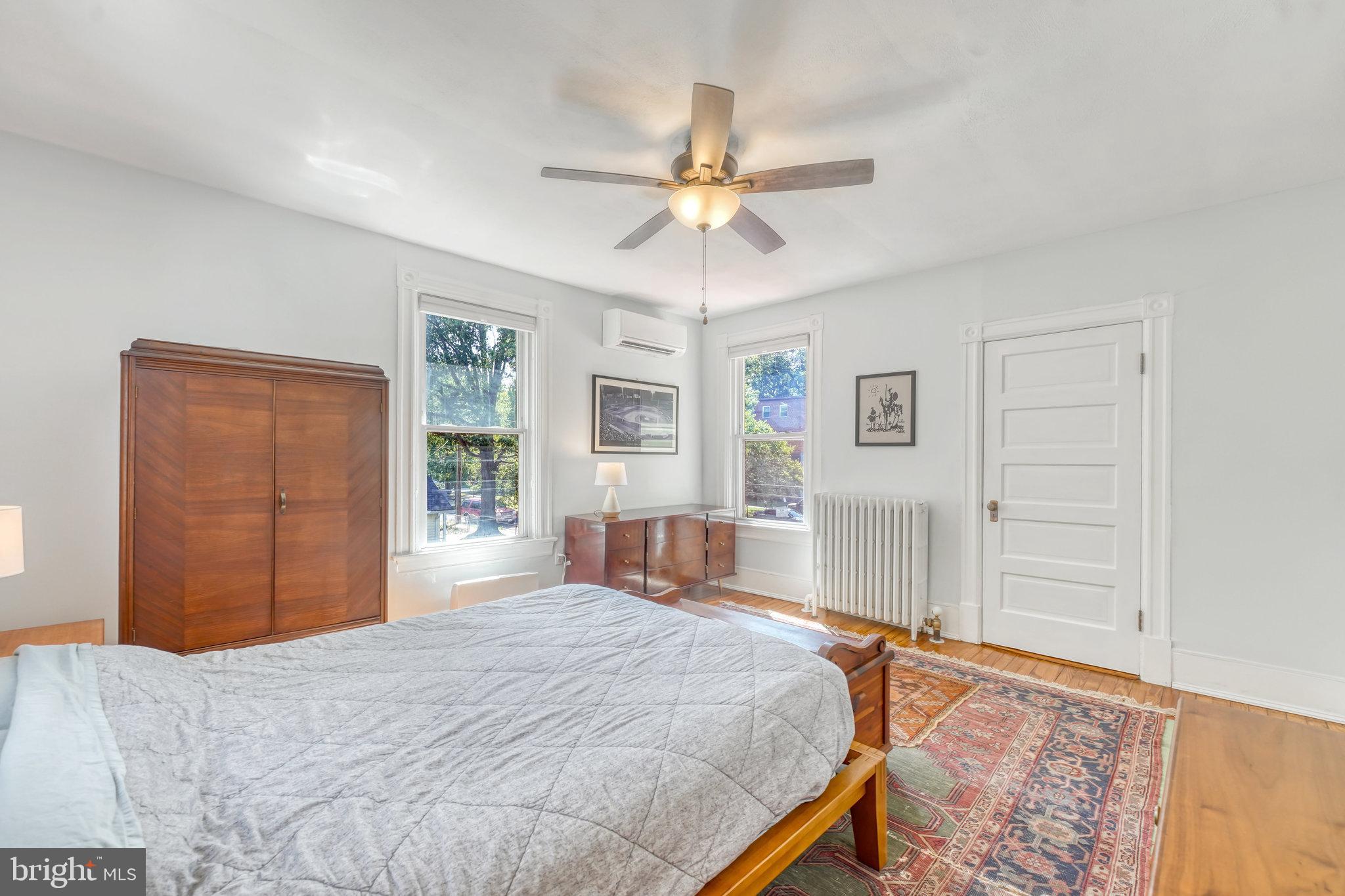 MOUNT RAINIER - Residential