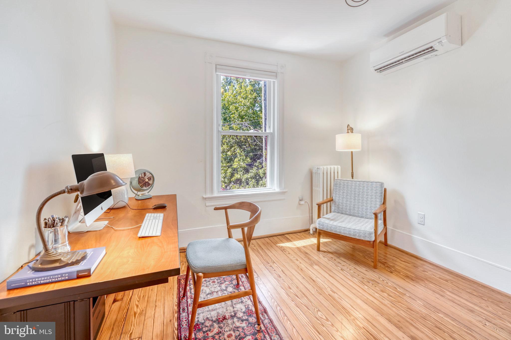 MOUNT RAINIER - Residential