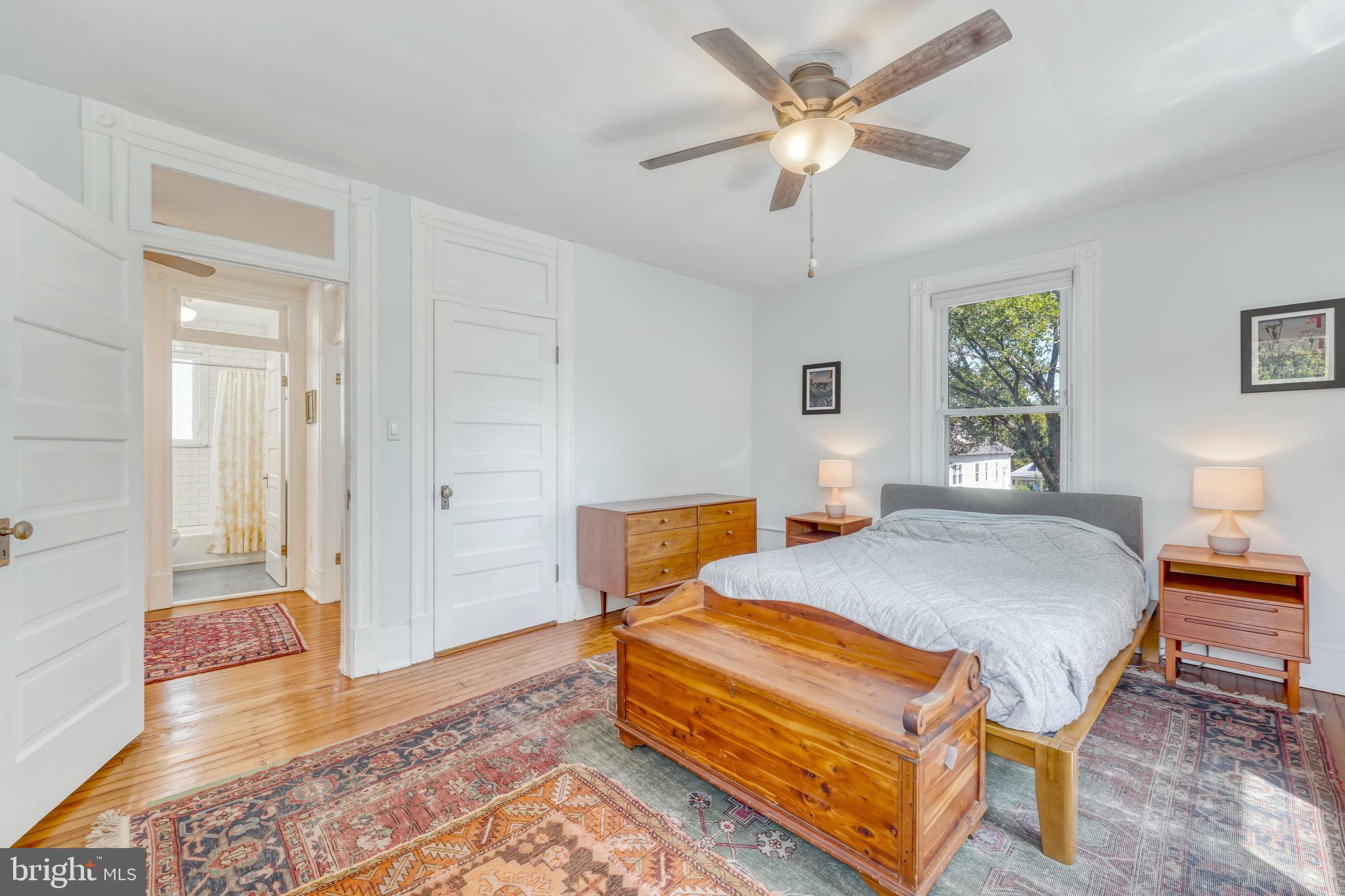 MOUNT RAINIER - Residential