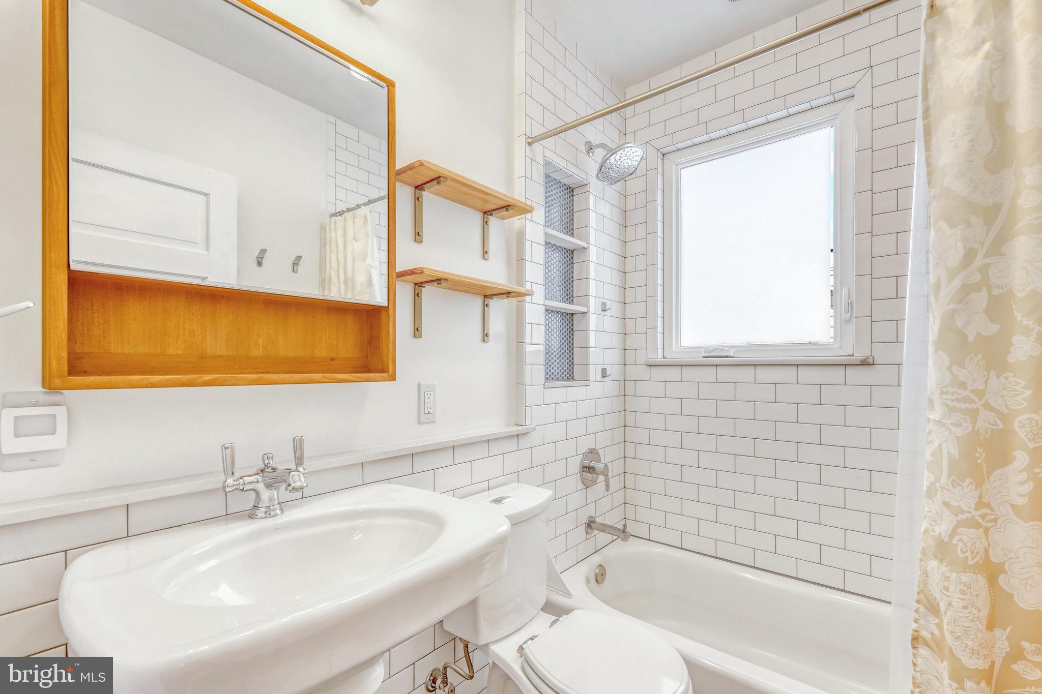 MOUNT RAINIER - Residential