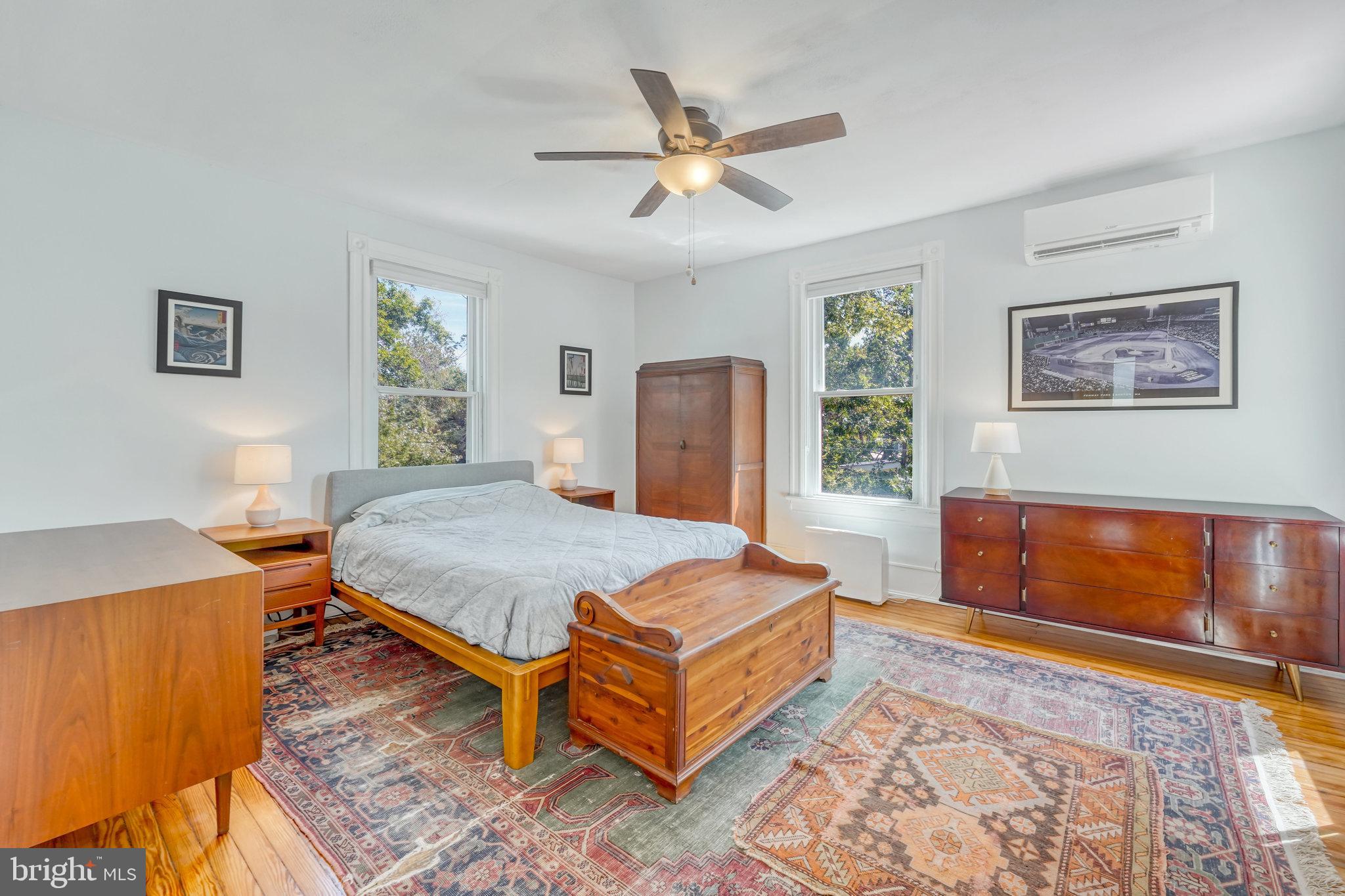 MOUNT RAINIER - Residential