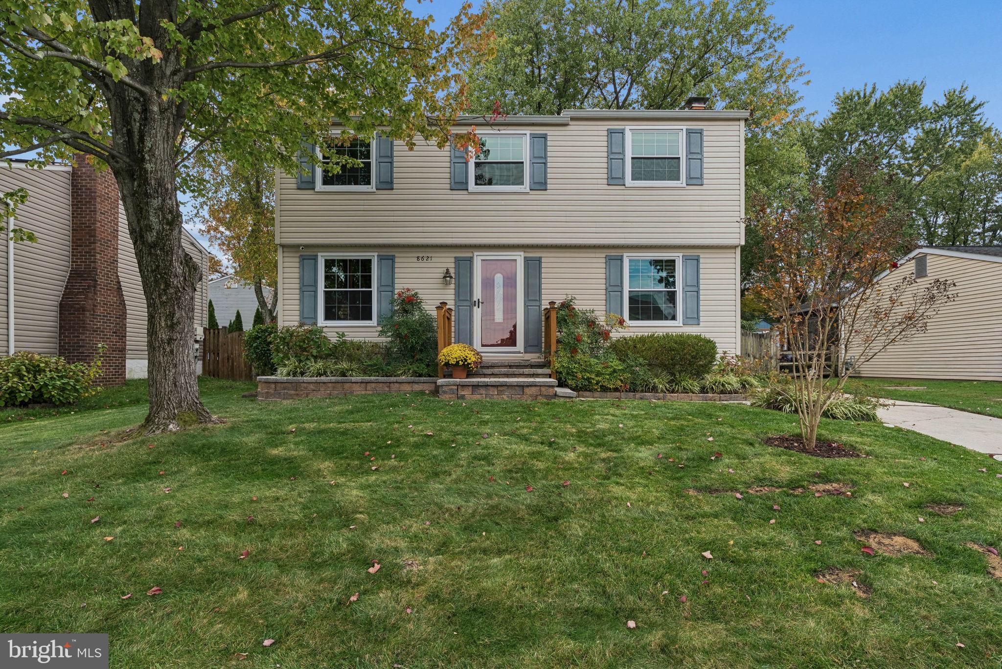 8621 SAXON CIRCLE