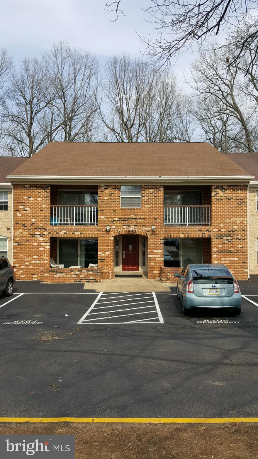 Condition "AS IS." 2nd floor condo in a serene community with walking paths, mature trees, a lake, pool, playground and picnic area. This 3 bedroom unit features hardwood floors. Balcony over looks mature trees and walking paths. NEAR VRE, shopping and more. Between Fx Co Pkwy, 123 and Roberts Rd.