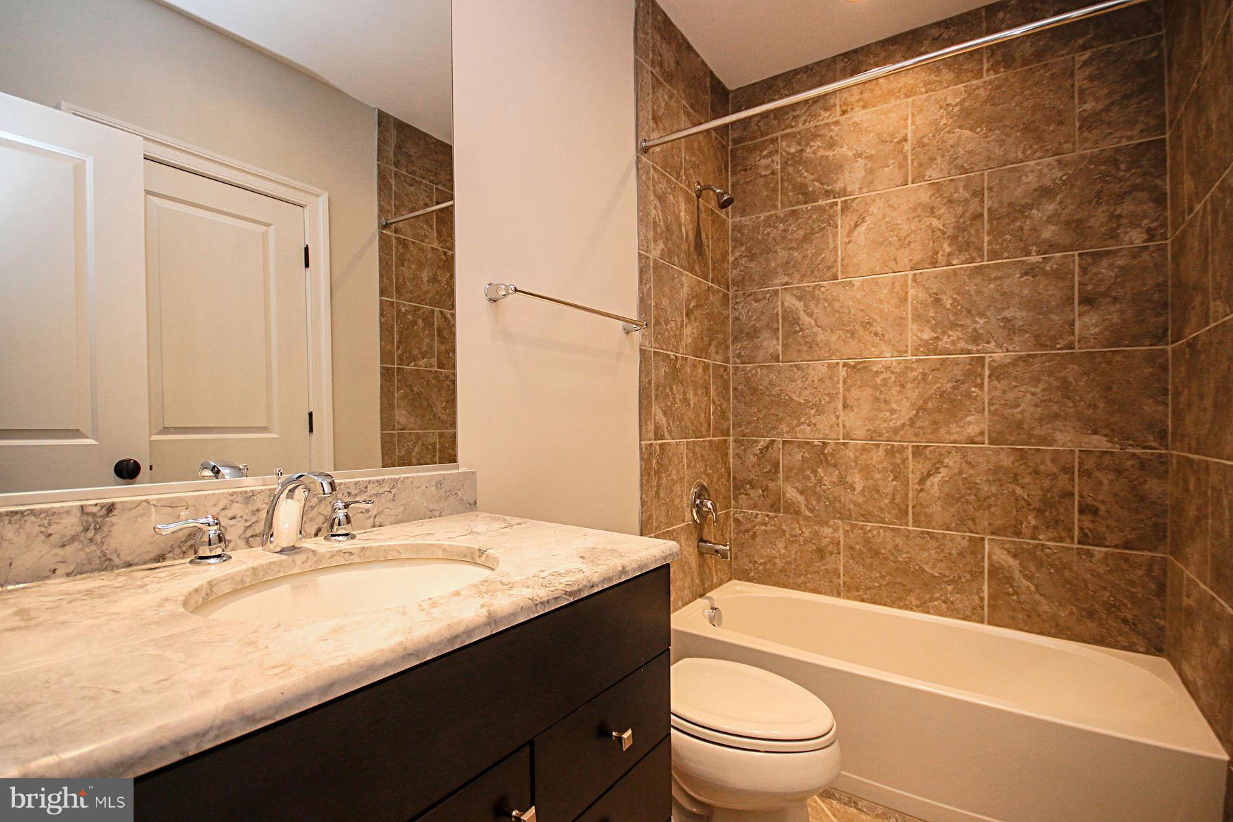 WEST MC LEAN - Residential