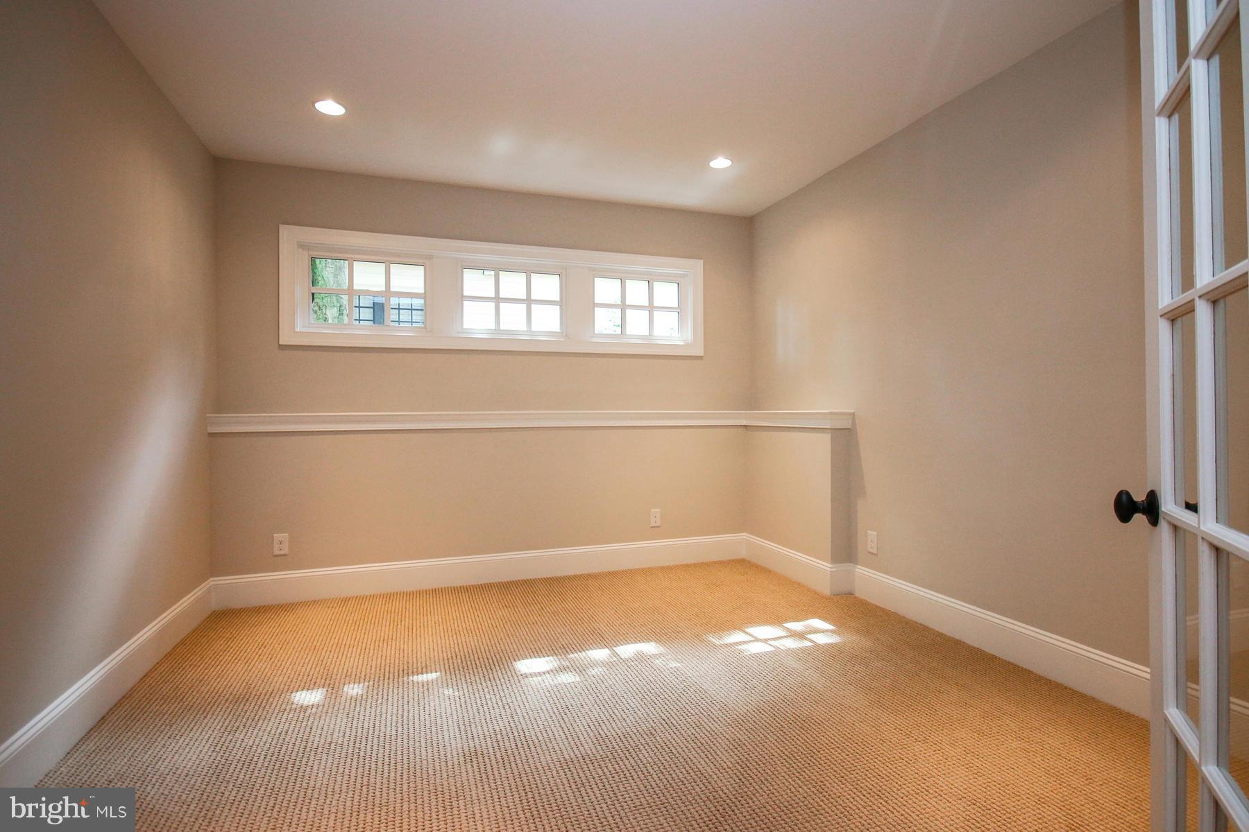 WEST MC LEAN - Residential