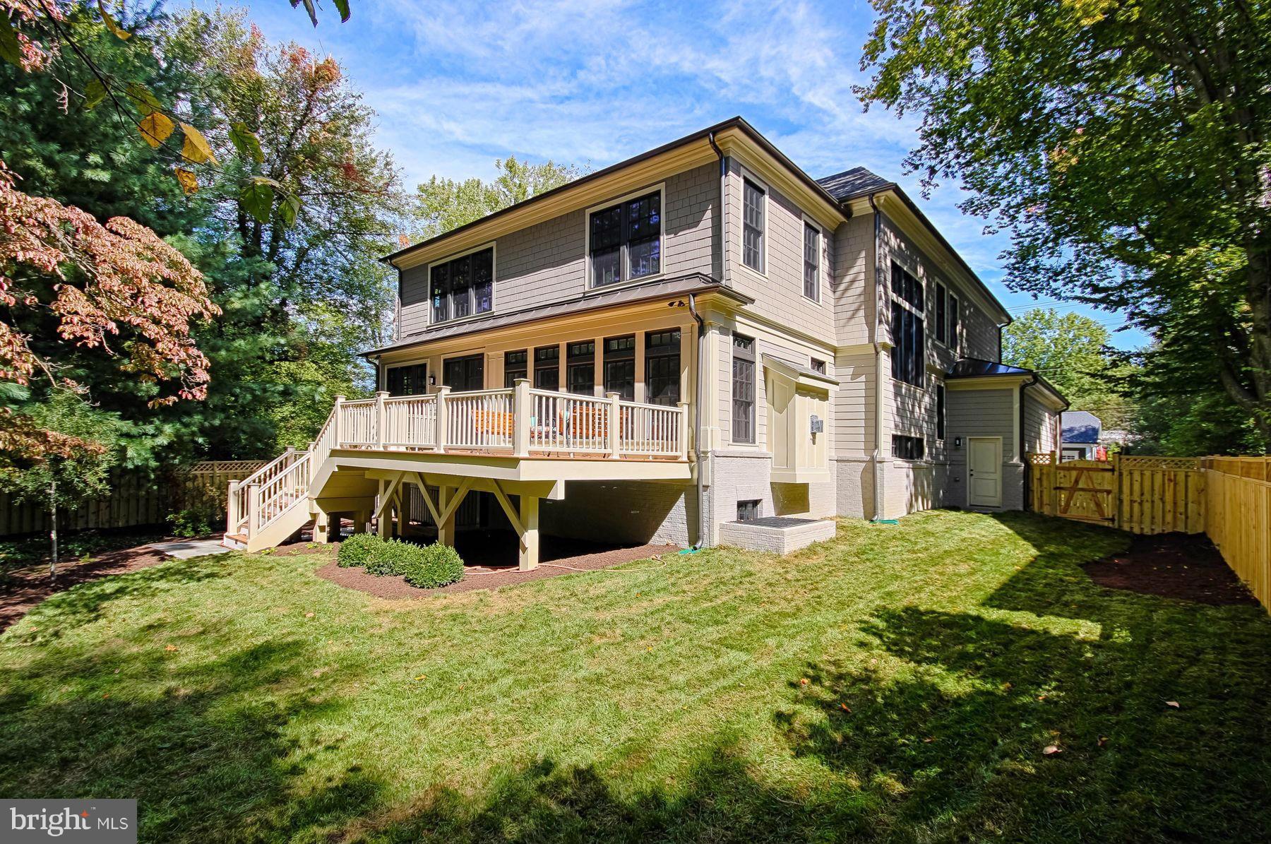 WEST MC LEAN - Residential