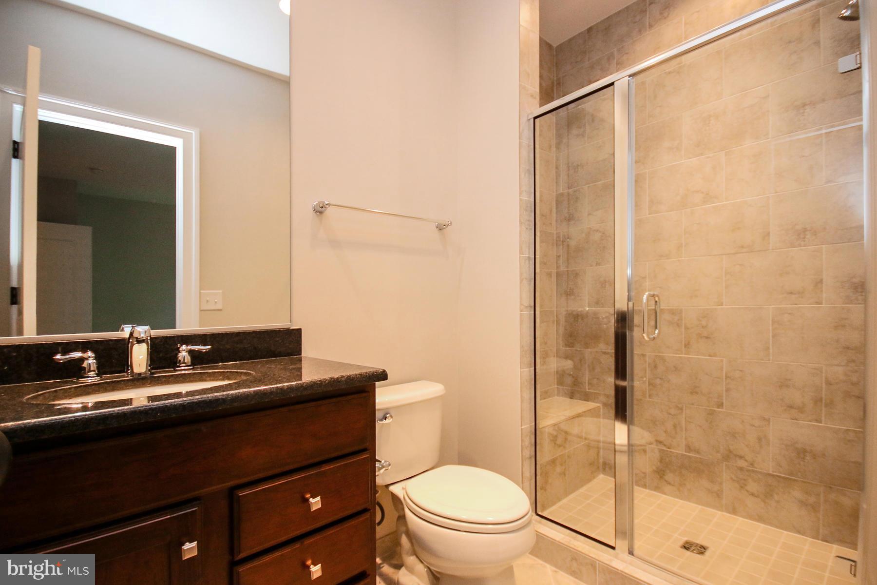 WEST MC LEAN - Residential