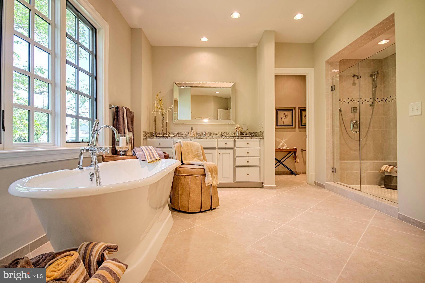 WEST MC LEAN - Residential