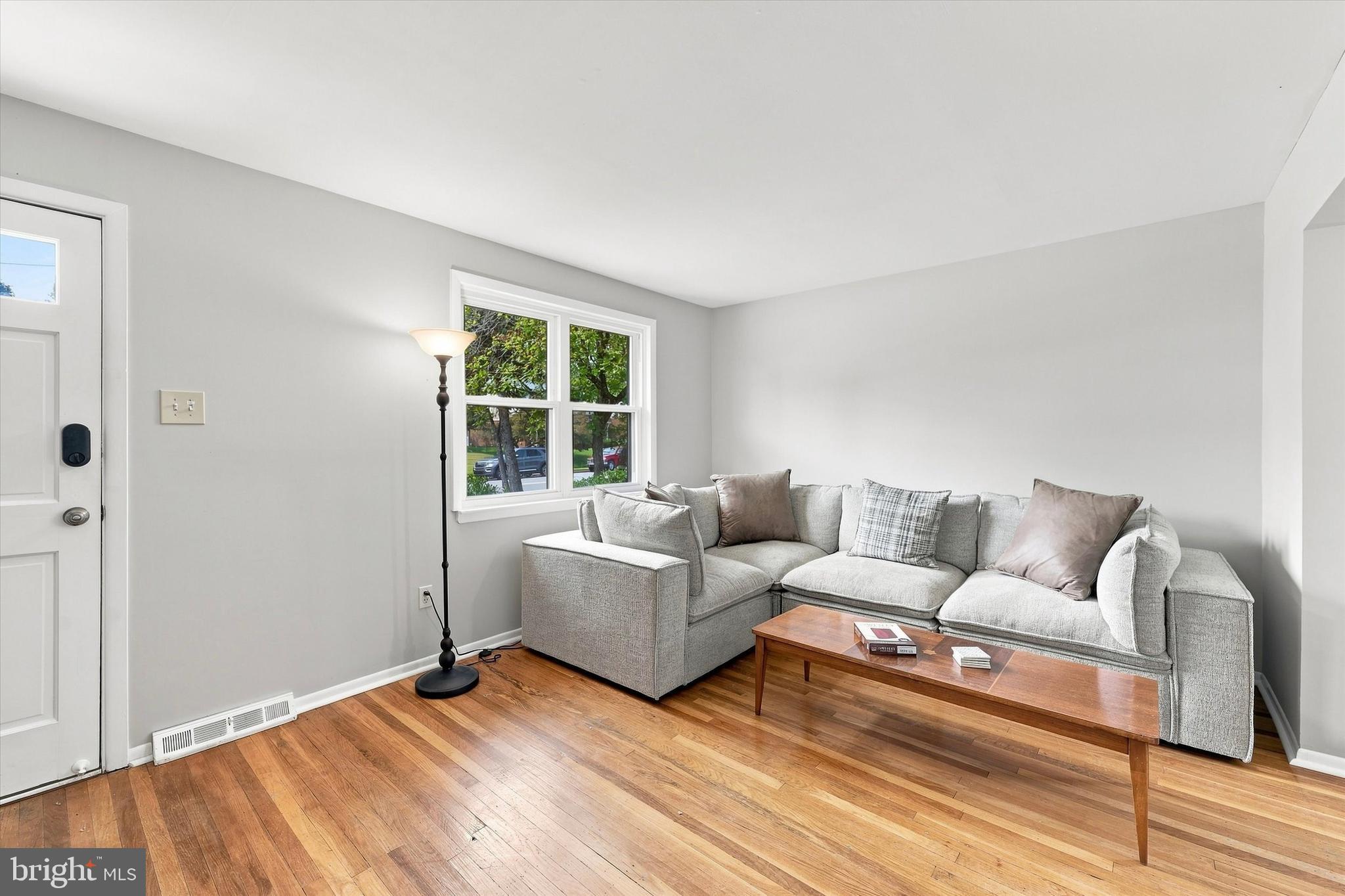 252 W BEIDLER ROAD