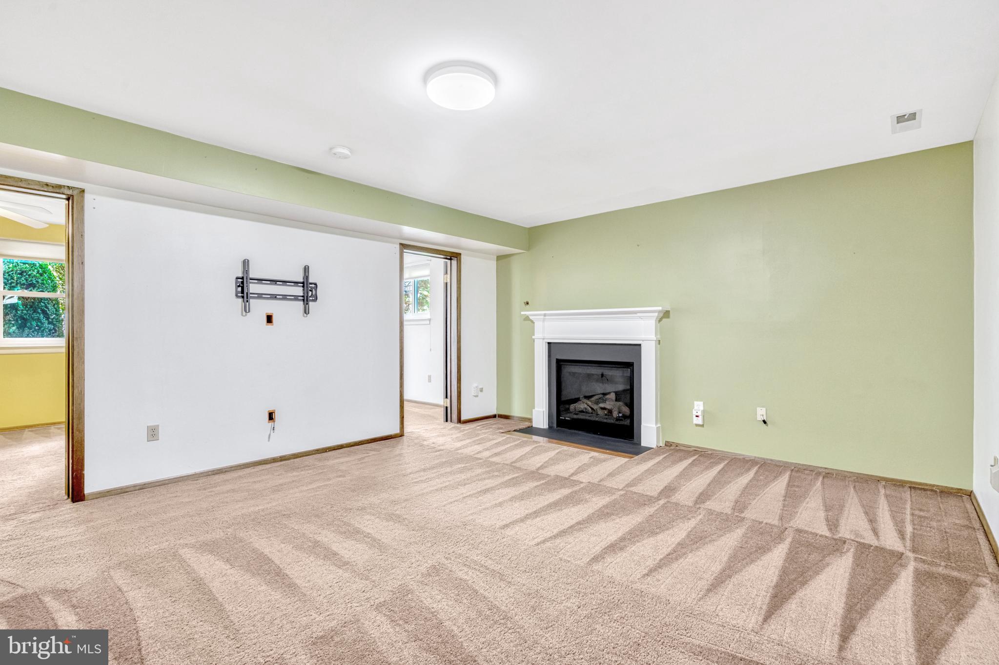 TYSONS WOODS - Residential