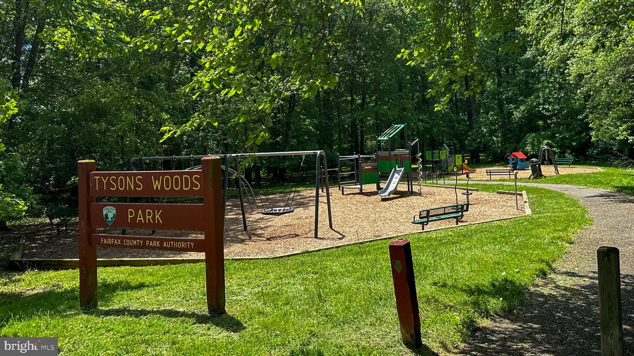 TYSONS WOODS - Residential