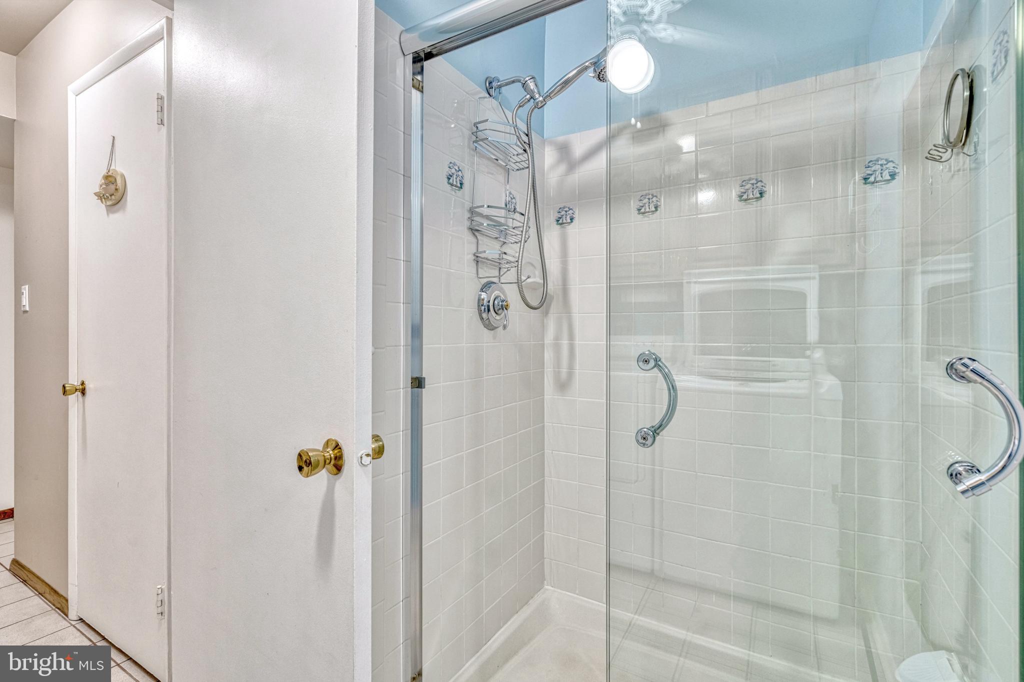 TYSONS WOODS - Residential