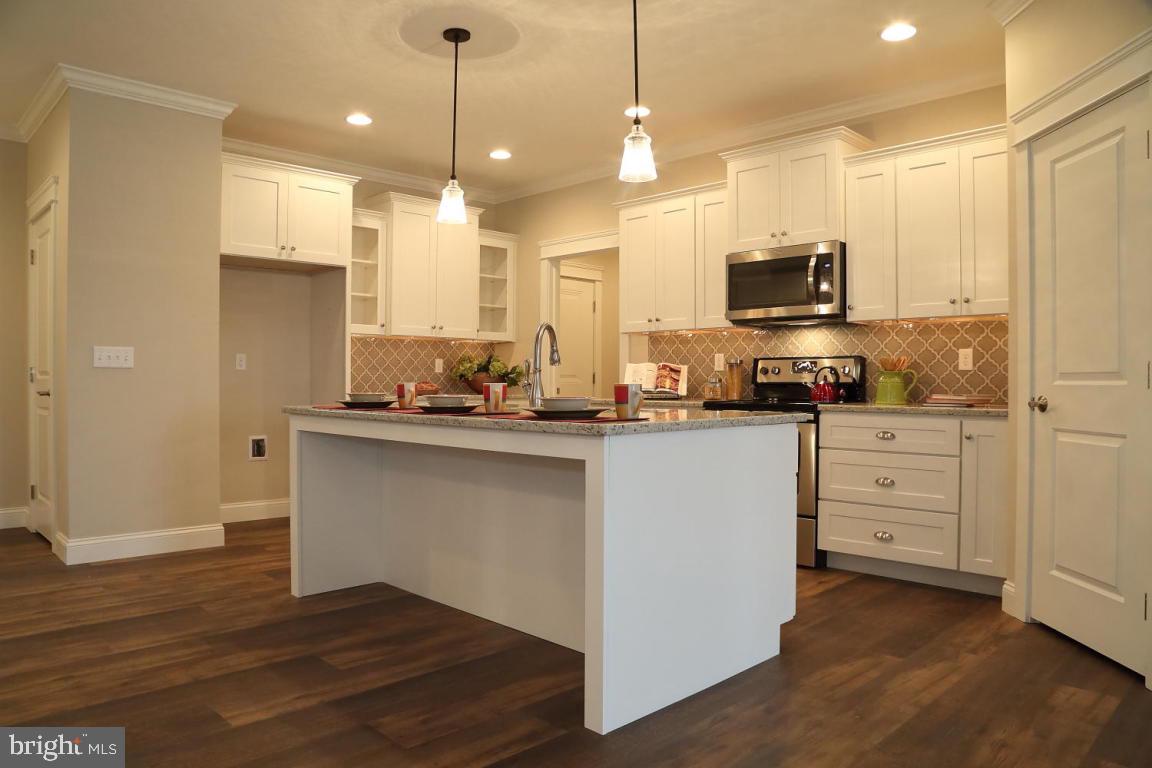 THE MEADOWS - Residential