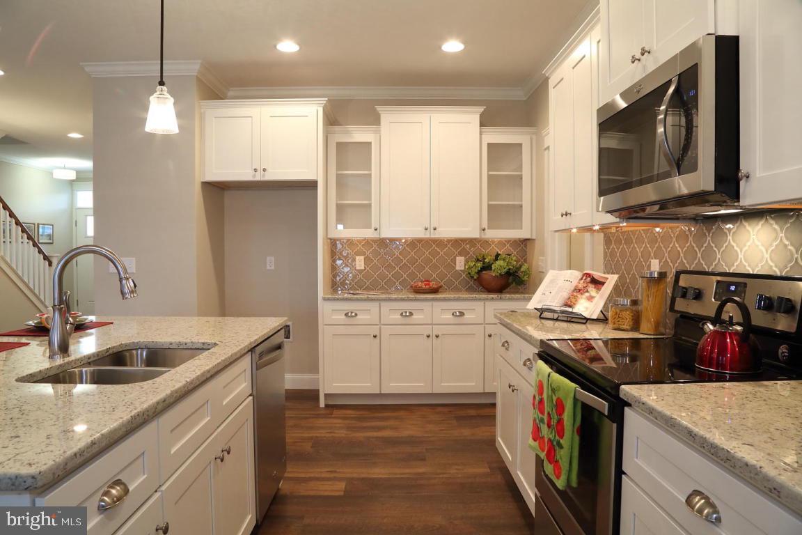 THE MEADOWS - Residential