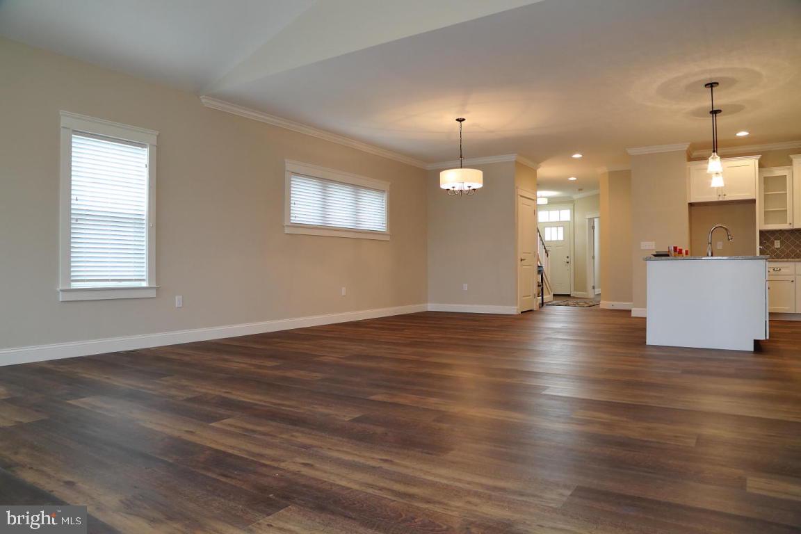 THE MEADOWS - Residential