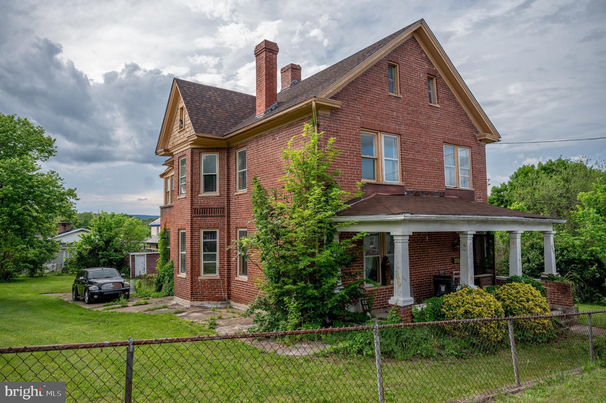 330 OAK STREET