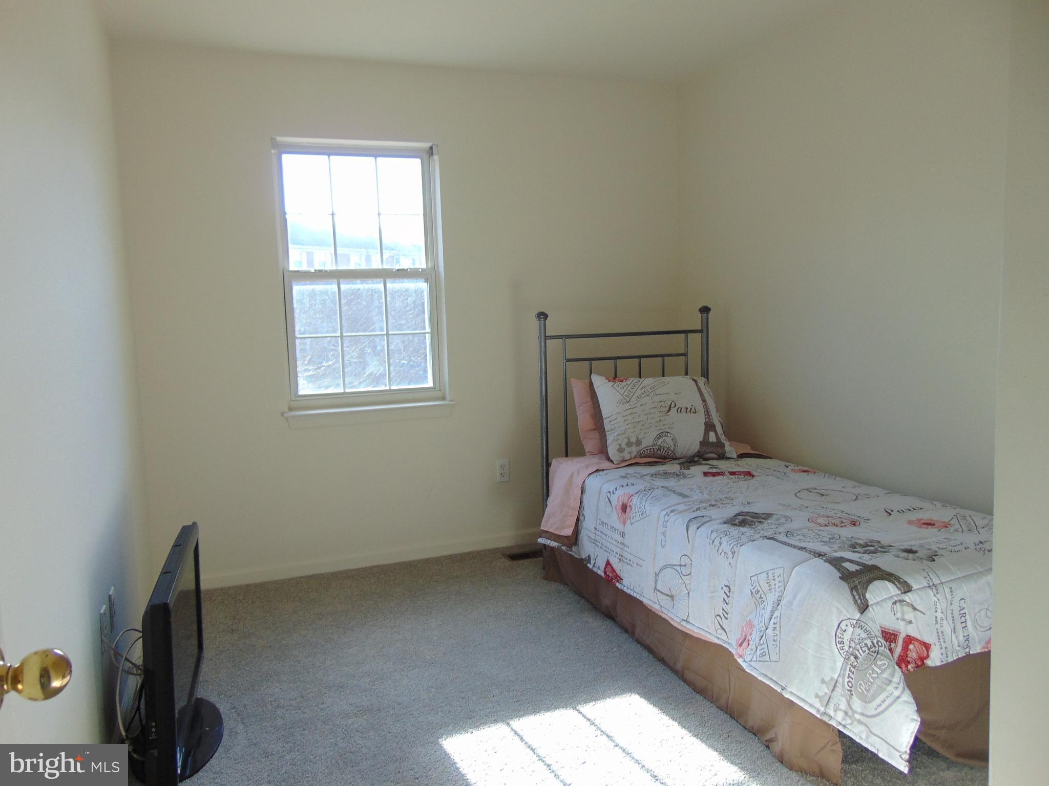 LONG REACH - Residential