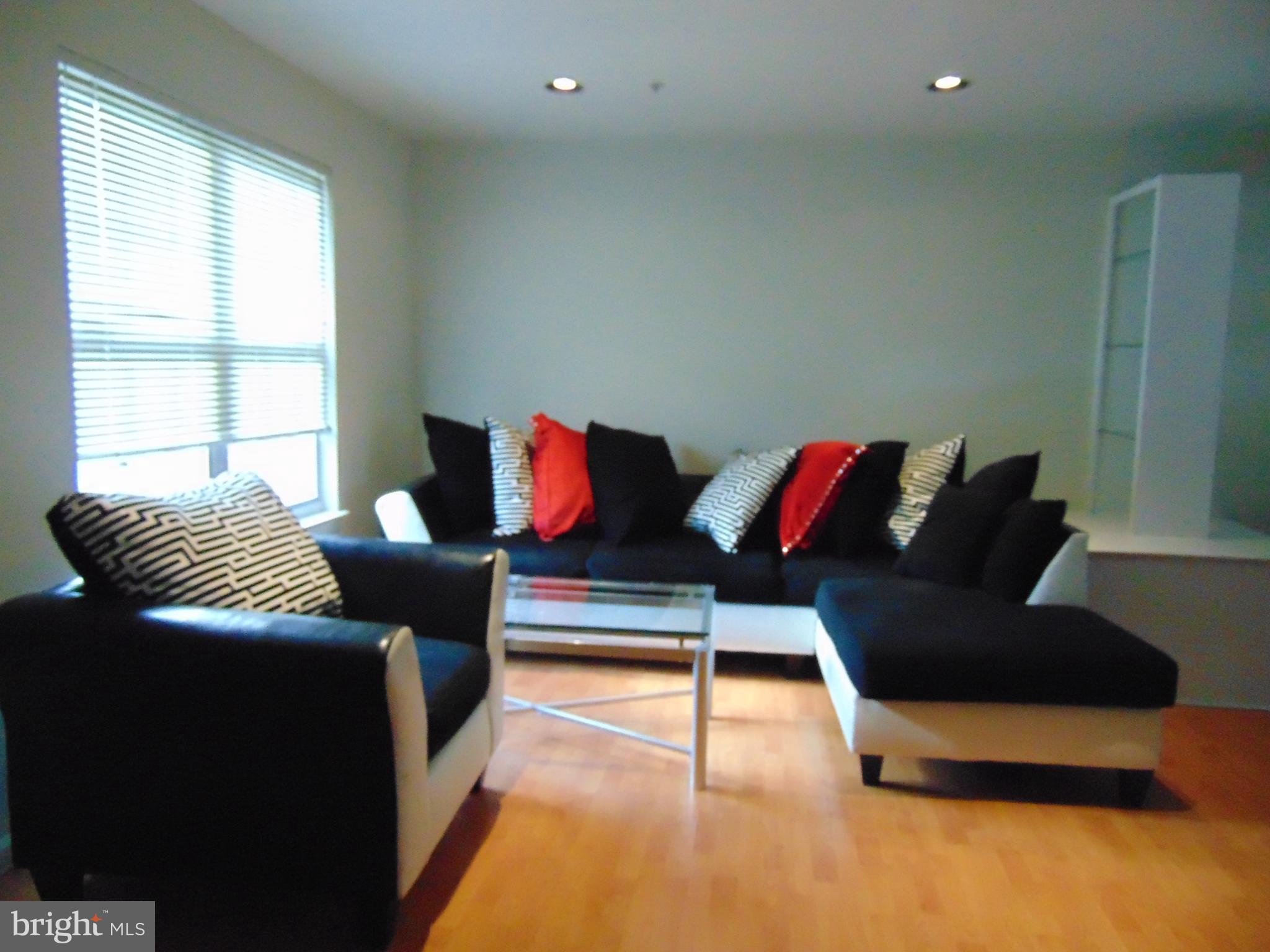 LONG REACH - Residential