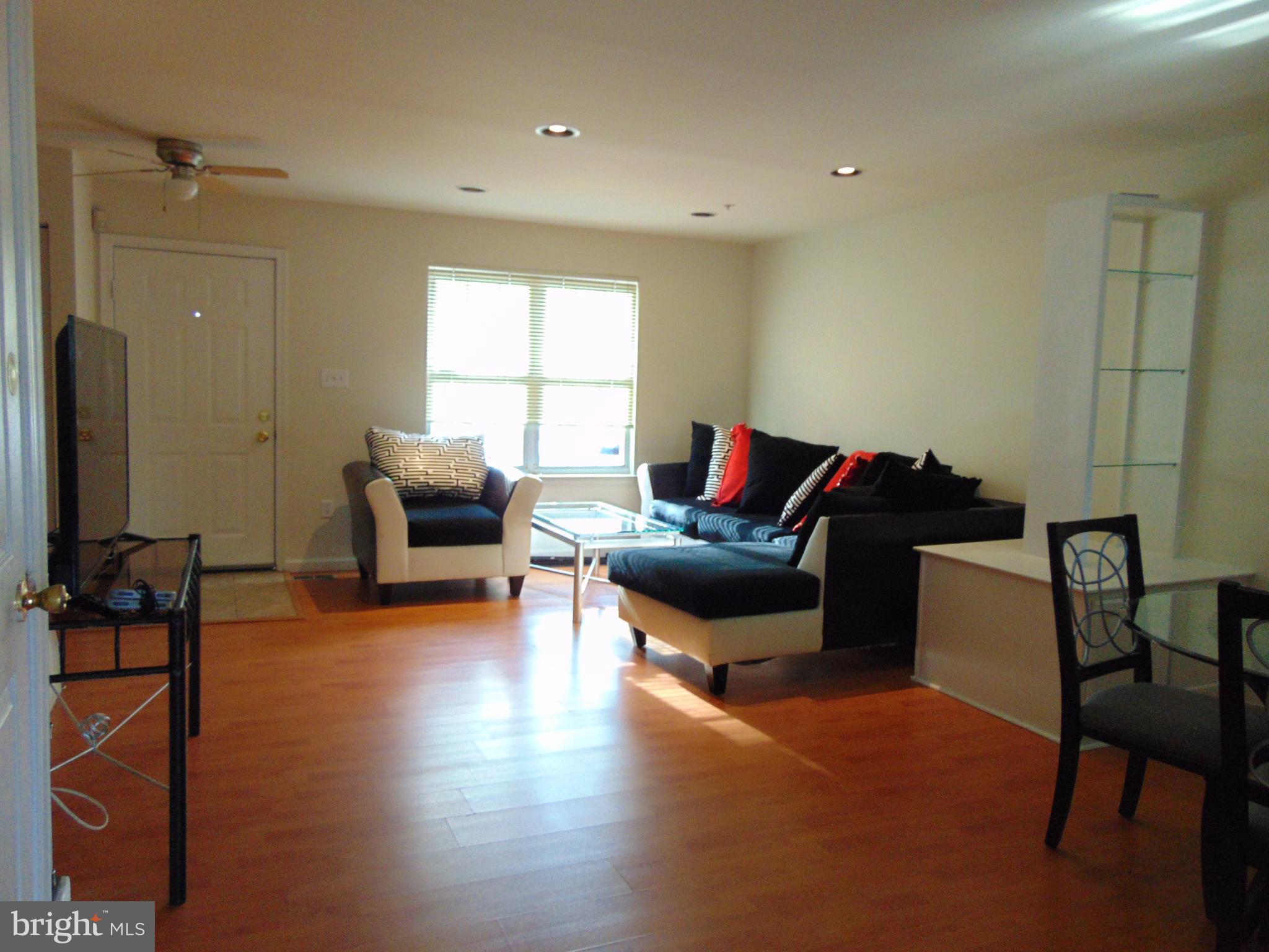 LONG REACH - Residential