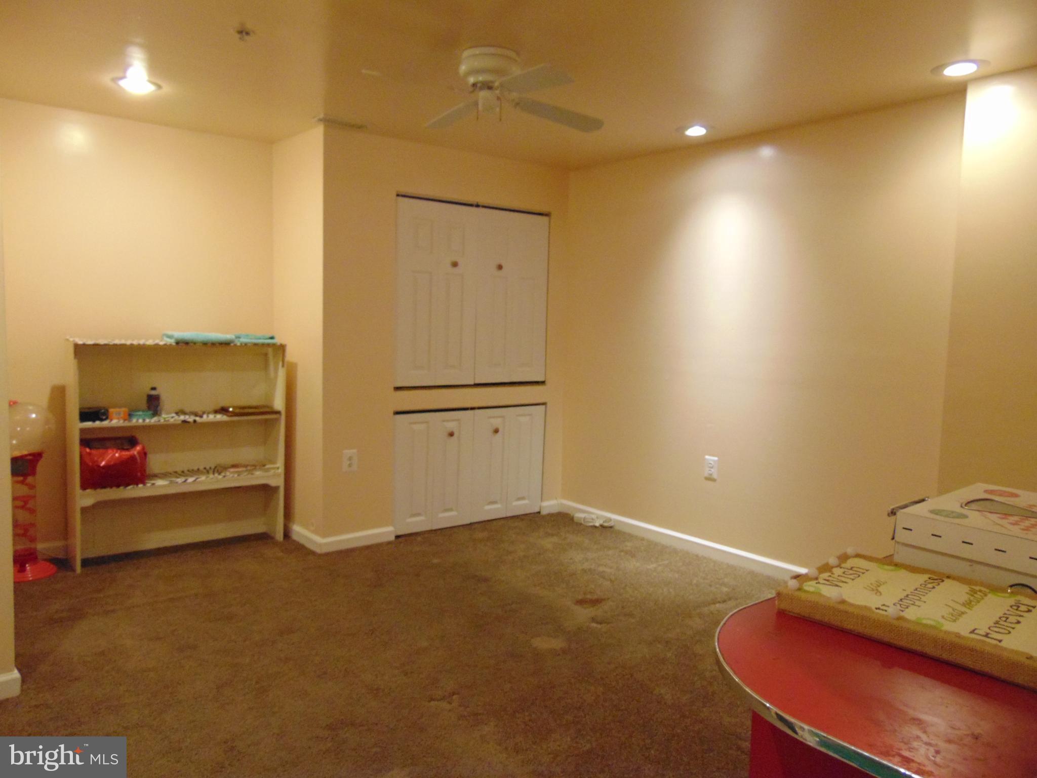 LONG REACH - Residential