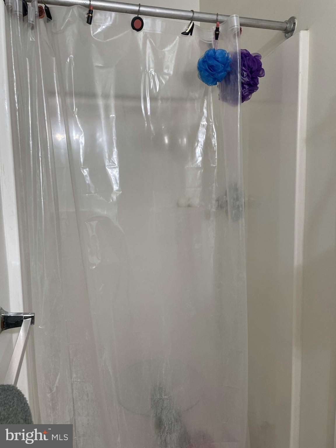 LONG REACH - Residential