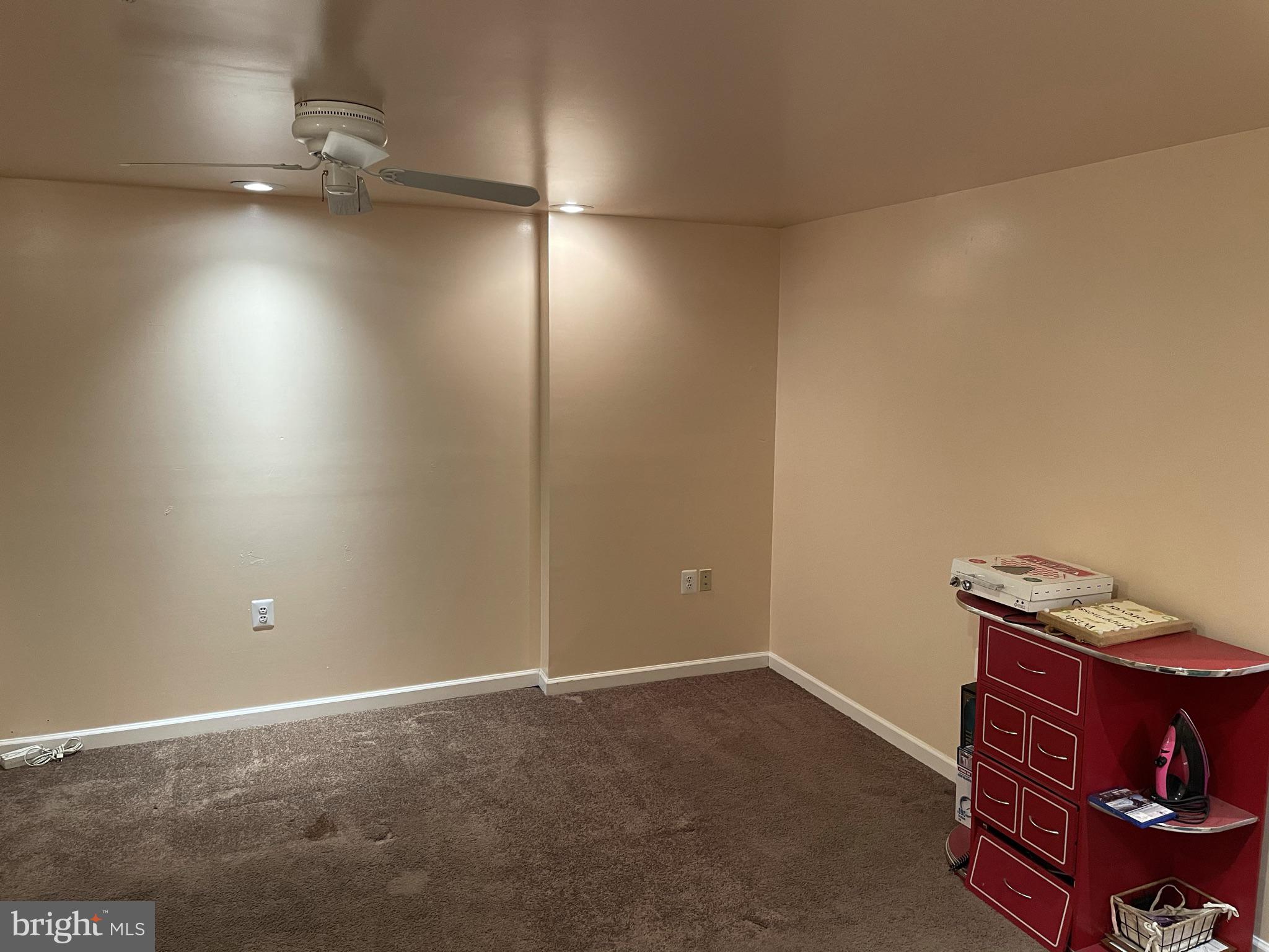 LONG REACH - Residential