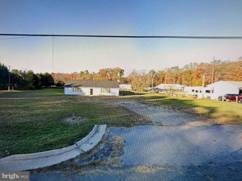 Photo of 3611 Kings Highway, COLONIAL BEACH, VA 22443 (MLS # VAWE2009896)