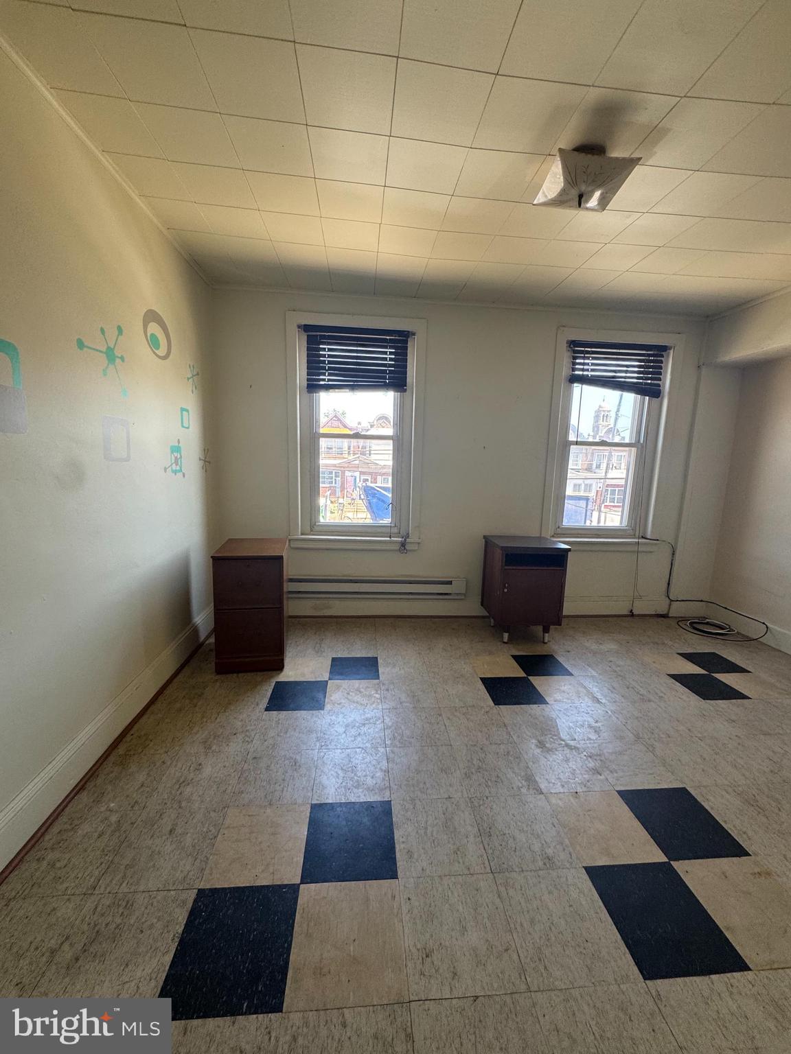 KENSINGTON - Residential Income